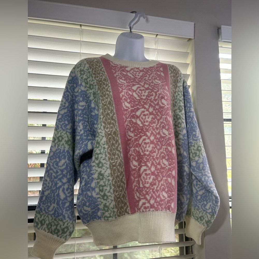 CARRIAGE COURT VTG size 1X Colorful Patterned Women's Sweater lake New